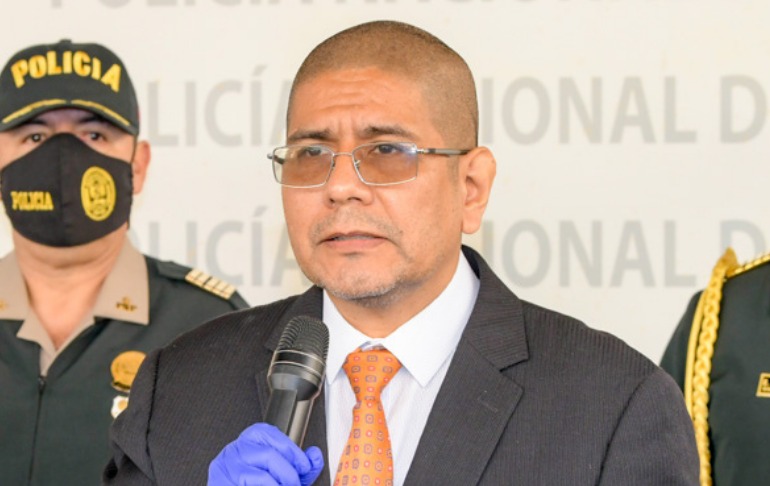 Dimitri Senmache: presentan moción de censura contra ministro del Interior