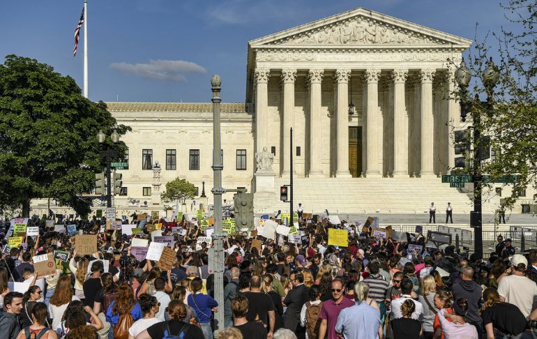 Estados Unidos: Corte Suprema revoca el derecho constitucional al aborto