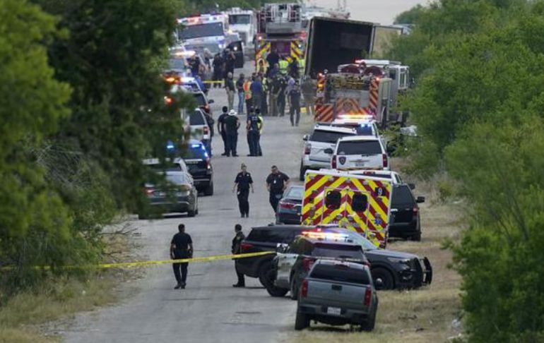 Portada: Estados Unidos: sube a 51 el número de migrantes muertos en camión hallado en Texas