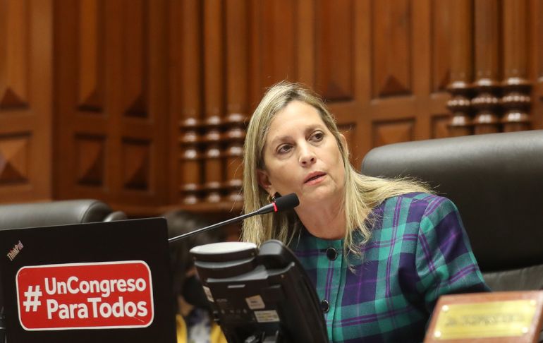 Portada: María del Carmen Alva defiende al Congreso: "Hemos tenido 3 censuras y las interpelaciones no llegan a 10"