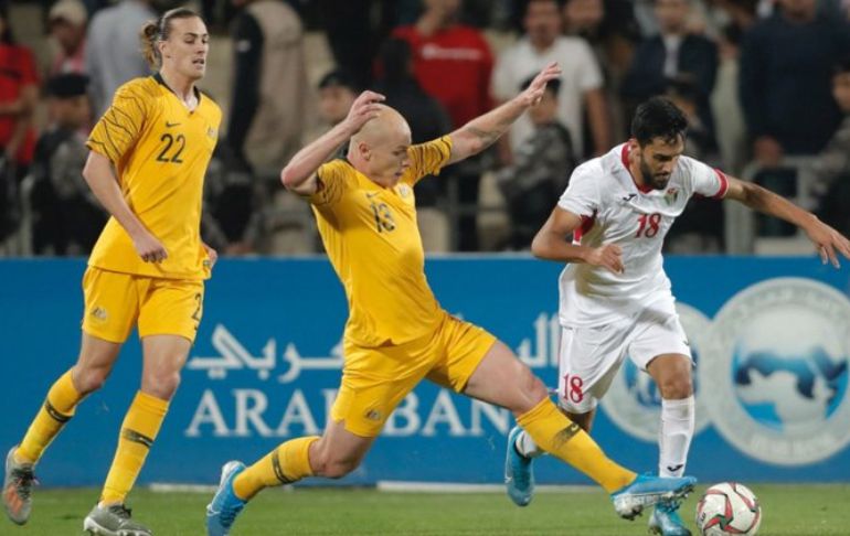 Qatar 2022: Australia ganó 2 a 1 a Emiratos Árabes Unidos en el Estadio Ahmad Bin Ali