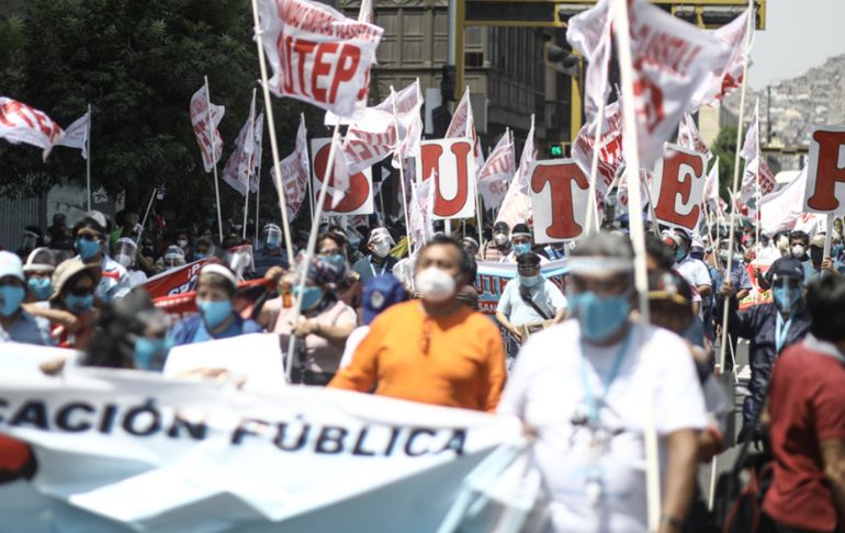 Portada: Sutep anuncia marcha nacional para el martes 28 de junio tras "promesas incumplidas por Pedro Castillo"