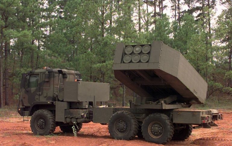 Estados Unidos enviará a Ucrania cohetes Himars para frenar avance ruso