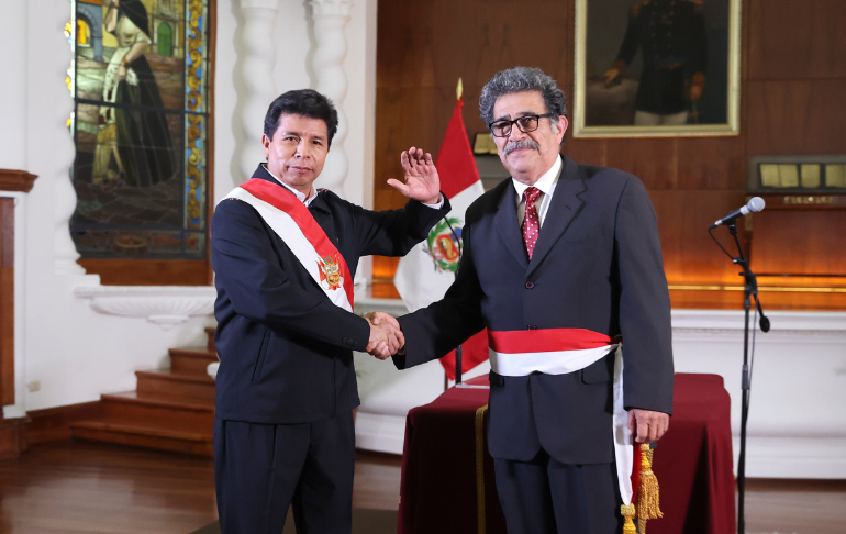 Portada: Andrés Alencastre juró como nuevo ministro de Desarrollo Agrario y Riego