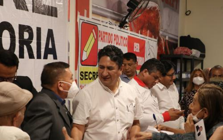 Militante de Perú Libre denuncia que falsificaron su firma en lista a Lima Metropolitana
