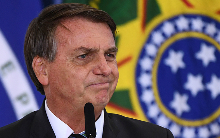 Portada: Jair Bolsonaro indica que "los perdedores serán la población brasileña" si gana la izquierda