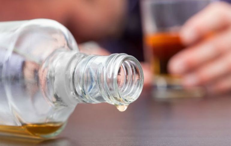 Portada: India: al menos 40 personas murieron por tomar alcohol adulterado