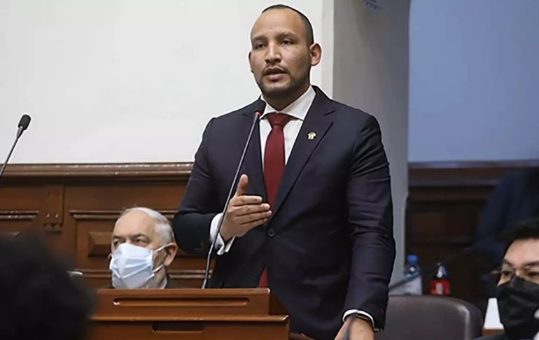 Alejandro Muñante sobre propuesta de adelanto de elecciones: Apoyar esta consigna significa ser un tonto útil