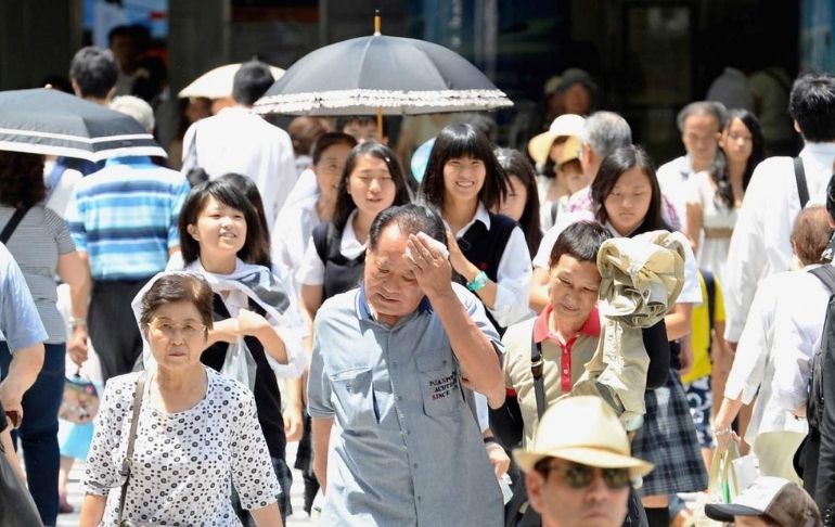 Portada: Japón: ola de calor lleva a 15,000 personas al hospital en una semana