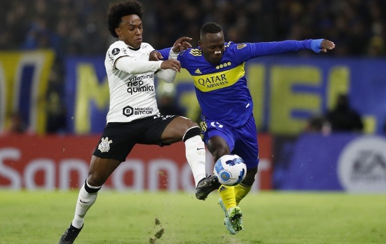 Copa Libertadores: con Luis Advíncula, Boca Juniors recibe mañana a Corinthians