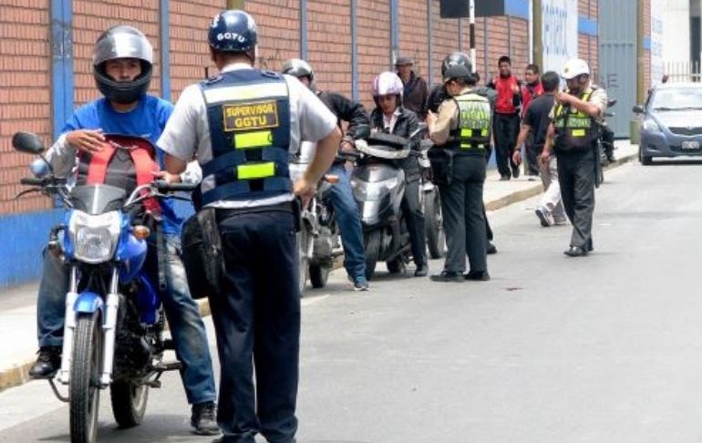 Portada: Congreso: este lunes votarán proyecto para que motociclistas no lleven armas ni pasajeros