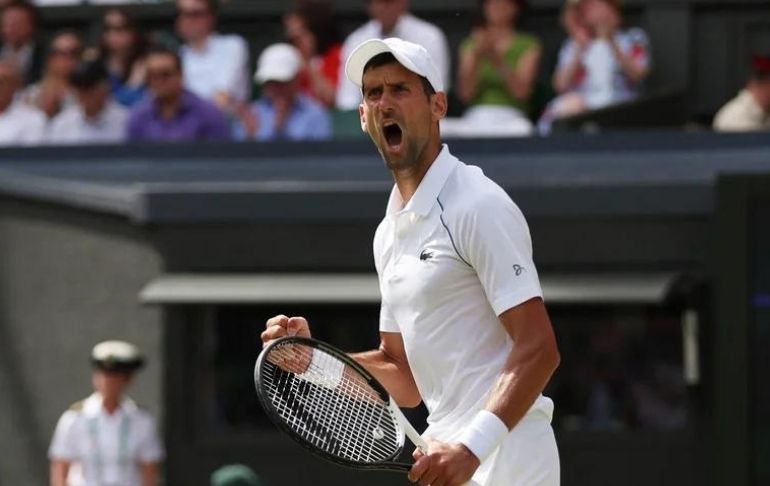 Novak Djokovic gana en la final de Wimbledon ante Nick Kyorgios