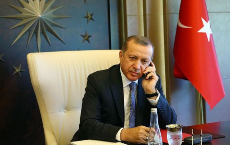 Presidente de Turquía ofreció apoyo a Ucrania para inicio de negociaciones con Rusia