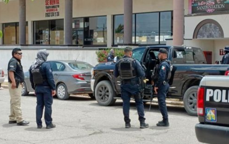 Portada: México: grupo armado asesina a dueño de restaurante