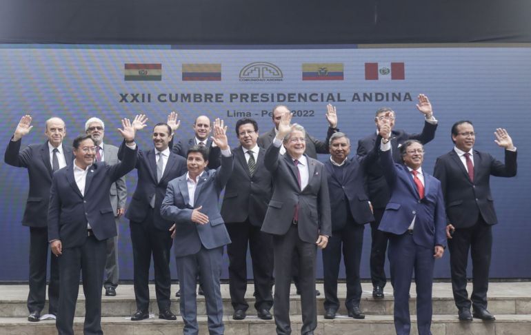 Portada: Gustavo Petro pide que Chile, Venezuela y Argentina se integren a la Comunidad Andina de Naciones