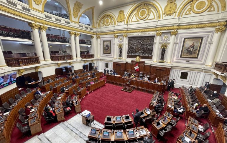 Congreso: convocan a sesión del Pleno para este martes a las 16:00 horas