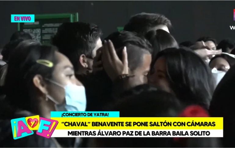 Portada: Cristian Benavente es captado besando apasionadamente a una joven