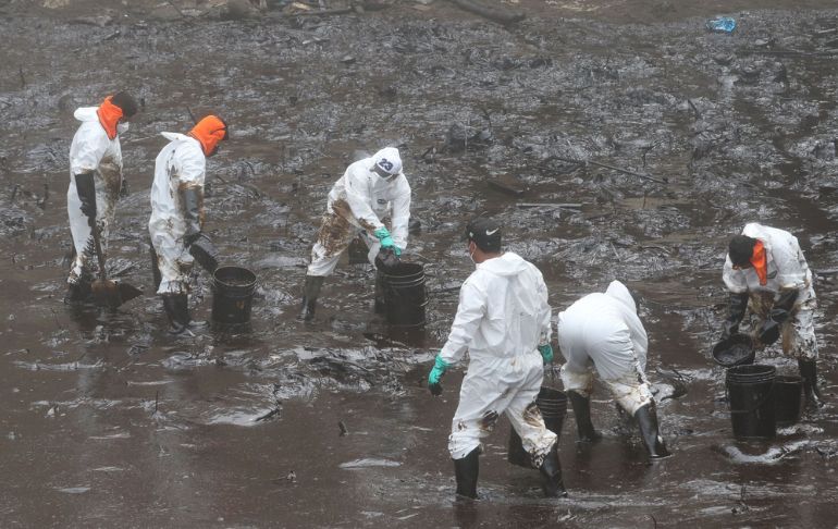 Portada: Derrame de petróleo: Poder Judicial admite demanda del Indecopi contra Repsol