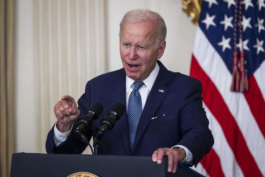 Portada: Joe Biden firmó su ley para la reducción de la inflación