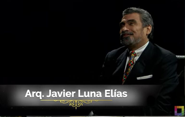 Arquitecto Javier Luna Elías recibe premio por su programa Noche de Luna