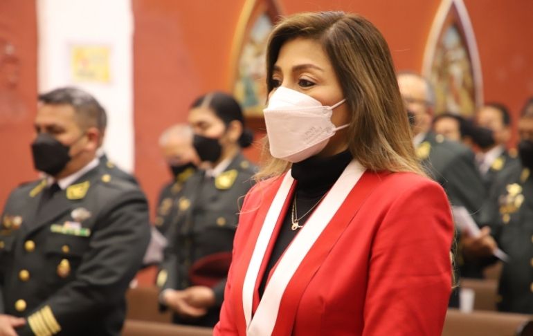 Lady Camones sobre ausencia de Willy Huerta en ceremonia de Santa Rosa: "El respeto sobre la PNP siempre tiene que estar"