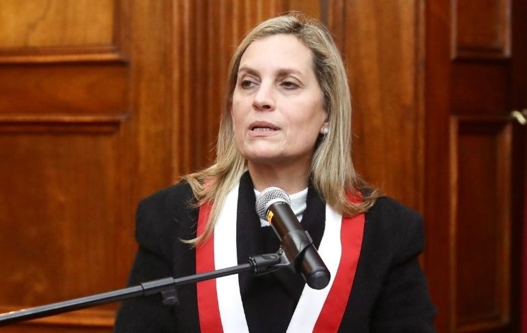 Portada: Maricarmen Alva: "Pedro Castillo continúa utilizando el poder para sabotear investigaciones en su contra"