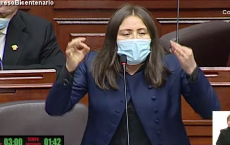 Noelia Herrera deja sin efecto renuncia a la bancada de Renovación Popular