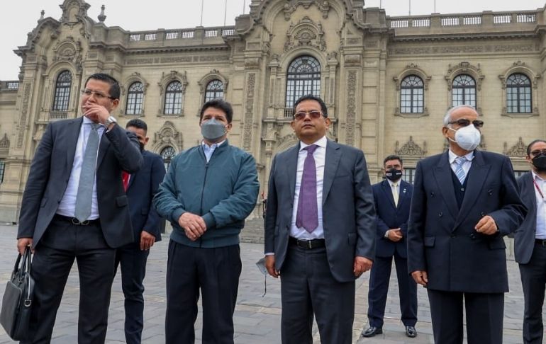 Pedro Castillo arremete contra la prensa: "A ustedes no les pagan para responder, sino para preguntar"