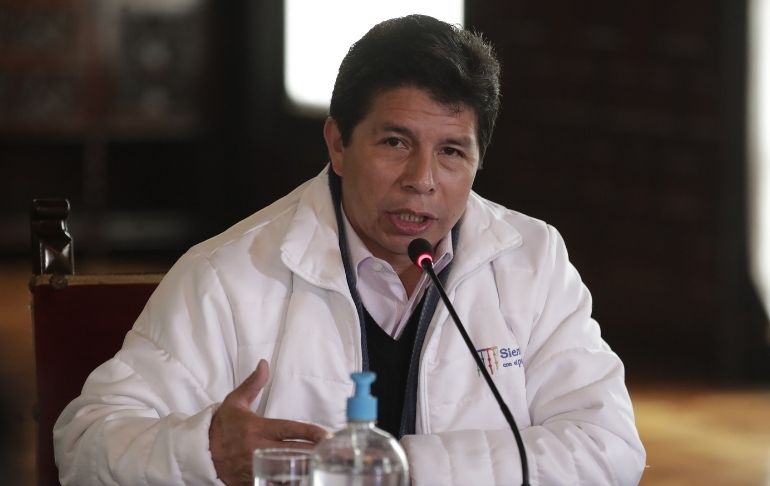 Pedro Castillo agradece "muestras de aprecio" en el extranjero tras no viajar a Colombia