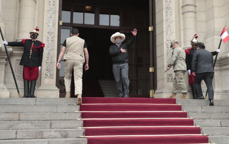 Pedro Castillo se reunió con exafiliada del Movadef, Mery Coila, en Palacio de Gobierno