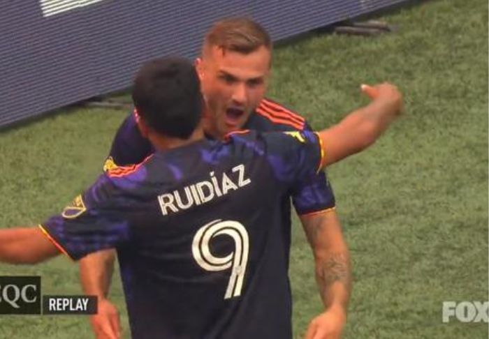 ¡Para el aplauso! Raúl Ruidíaz anotó un doblete en el triunfo de Seattle Sounders [VIDEO]