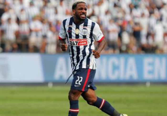 Portada: Fondo Blanquiazul sobre Jefferson Farfán: “Una persona así debe irse por todo lo alto”