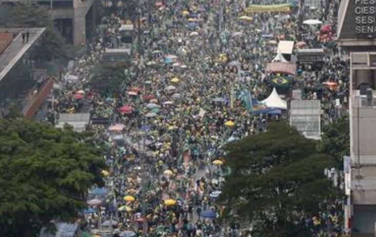 Jair Bolsonaro es aclamado por multitud en fiesta por la Independencia de Brasil