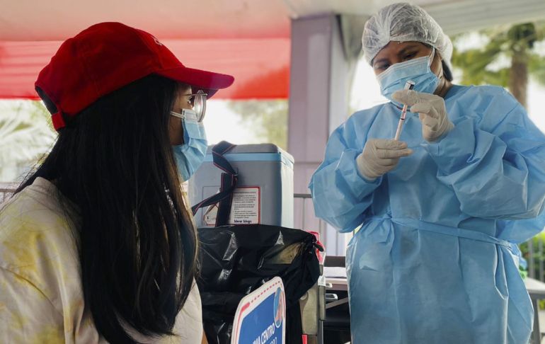 Portada: COVID-19: conoce los vacunatorios que atenderán este fin de semana en Lima y Callao