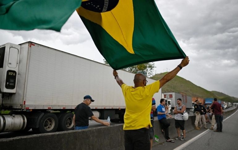 Brasil: bloqueo de rutas incrementan por triunfo electoral de Lula da Silva