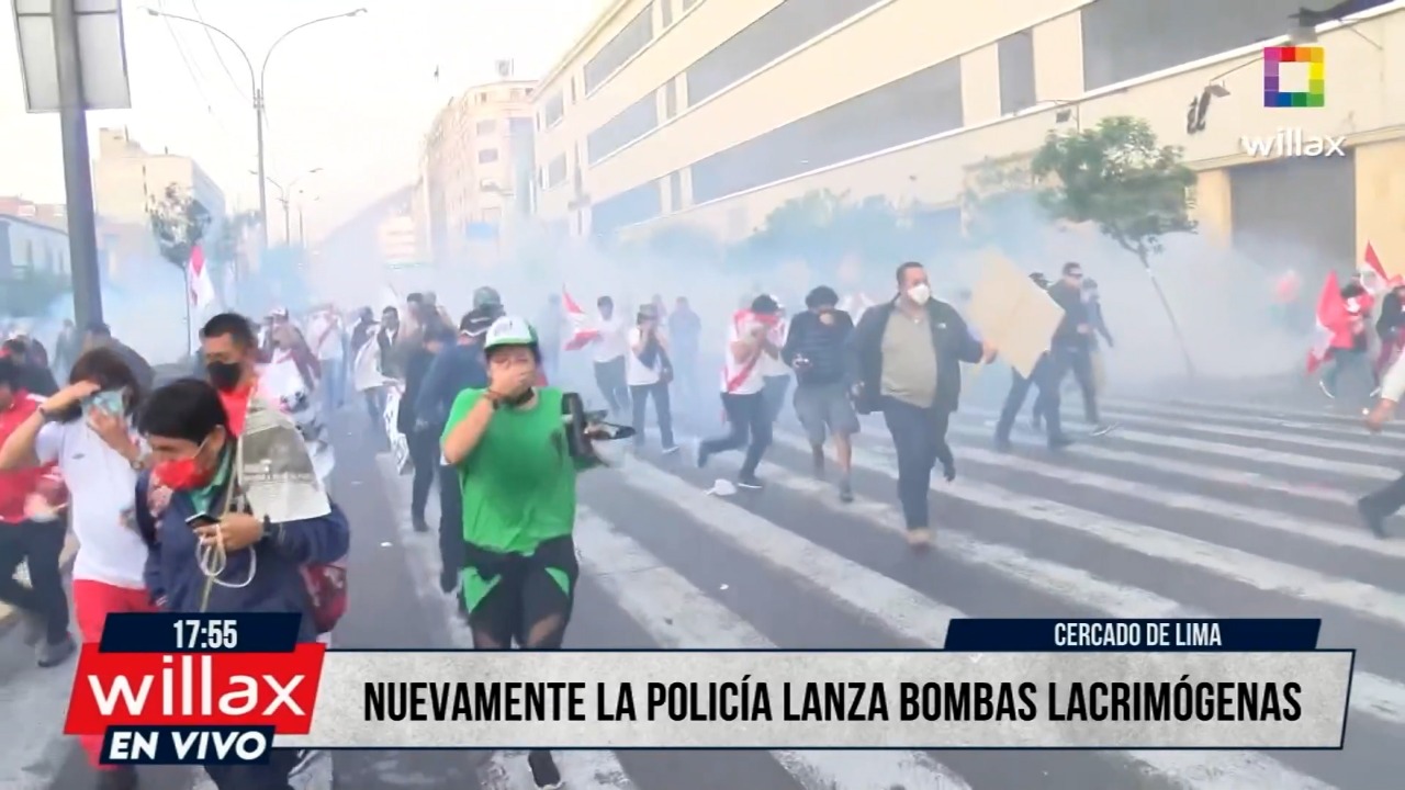 Portada: Reacciona Perú: Policía Nacional lanzó bombas lacrimógenas a manifestantes contra Pedro Castillo [VIDEO]