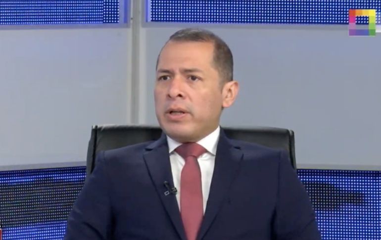 Christian Salas: "Yo no entregaría mi voto a partidos vinculados con este régimen"