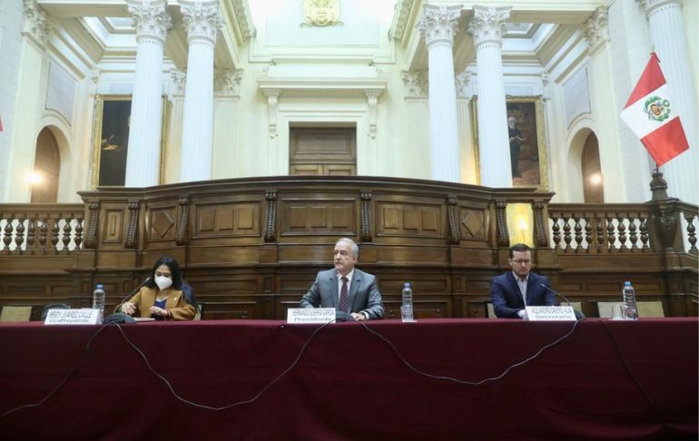 Portada: Cuestión de confianza: Comisión de Constitución debatirá este viernes archivo de proyecto del Ejecutivo