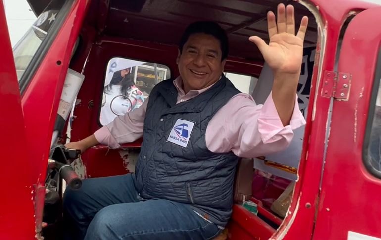 Portada: Elecciones 2022: Daniel Malpartida, candidato a la alcaldía provincial del Callao, promete amnistía de las foto papeletas