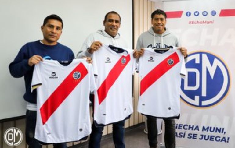 Juan Pajuelo fue presentado como nuevo técnico de Deportivo Municipal