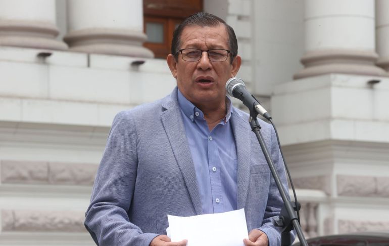 Portada: Eduardo Salhuana sobre reunión de Digna Calle con Willy Huerta: "Amerita una censura”