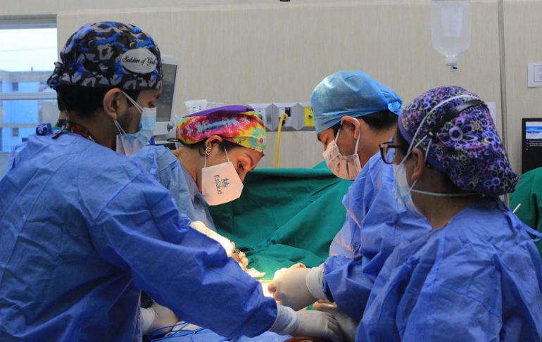 EsSalud: médicos extirpan tumor del pulmón de abuelita con moderna técnica quirúrgica