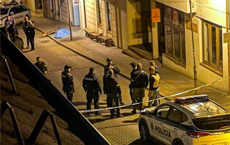 Eslovaquia: dos hombres muertos a tiros en bar gay