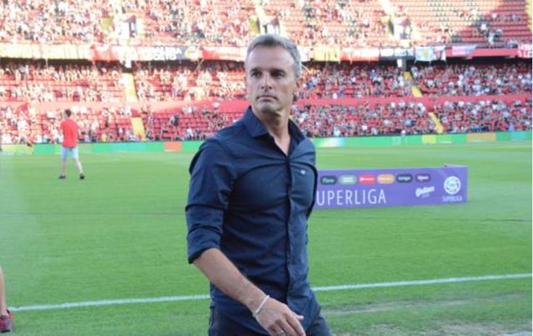 Pablo Lavallén, técnico de FBC Melgar: "Vamos a ir a Lima con personalidad y el deseo de ganar"