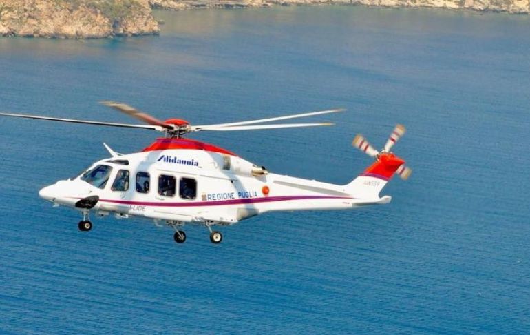 Portada: Italia: encuentran los restos del helicóptero desaparecido con 7 personas