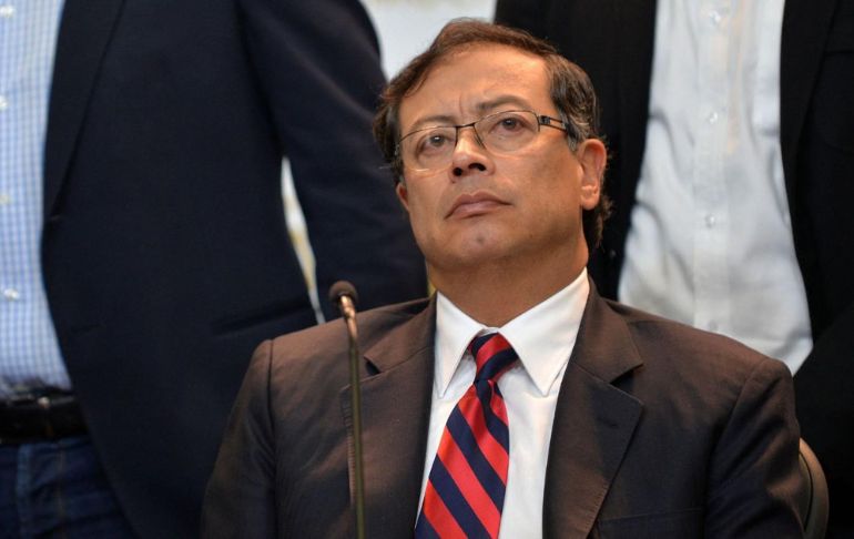 Portada: Gustavo Petro: polémica en Colombia por compra de televisor de 85 pulgadas por 5.900 dólares