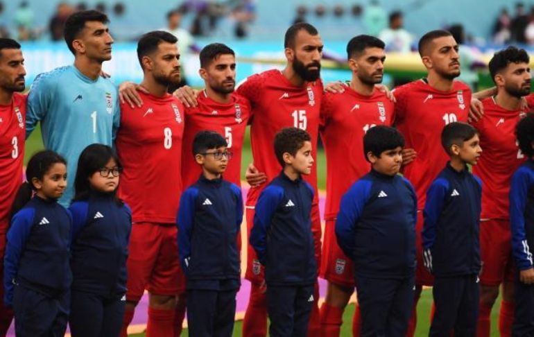 Portada: Qatar 2022: jugadores de Irán no cantaron su himno nacional en protesta contra el régimen de su país [VIDEO]