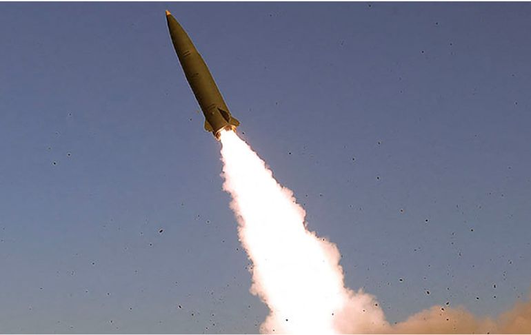 El misil de Corea del Norte que sobrevoló Japón fue "una advertencia a los enemigos"
