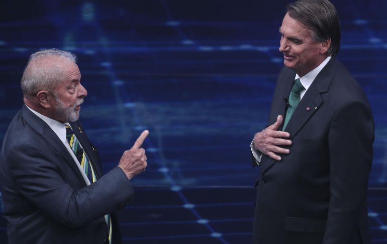 Portada: Brasil: Jair Bolsonaro y Lula da Silva cierran sus campañas políticas en estados decisivo