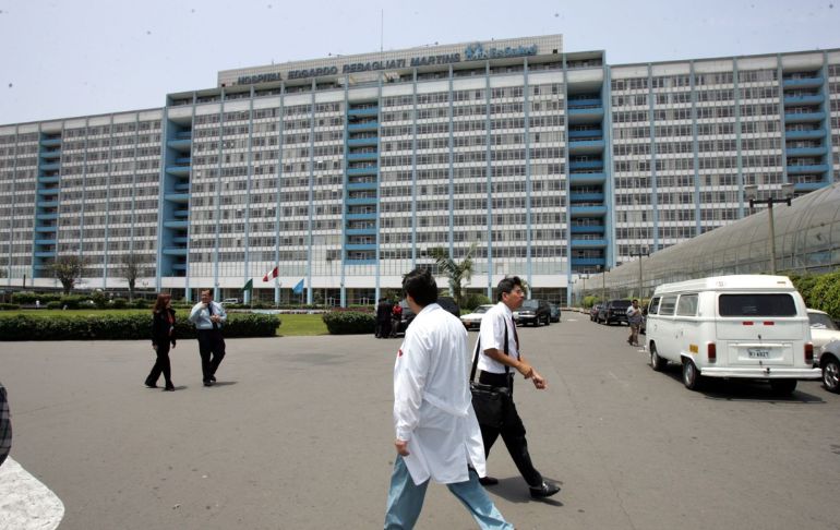 Portada: Hospital Rebagliati: bebé de ocho meses termina con el brazo quemado tras radiografía